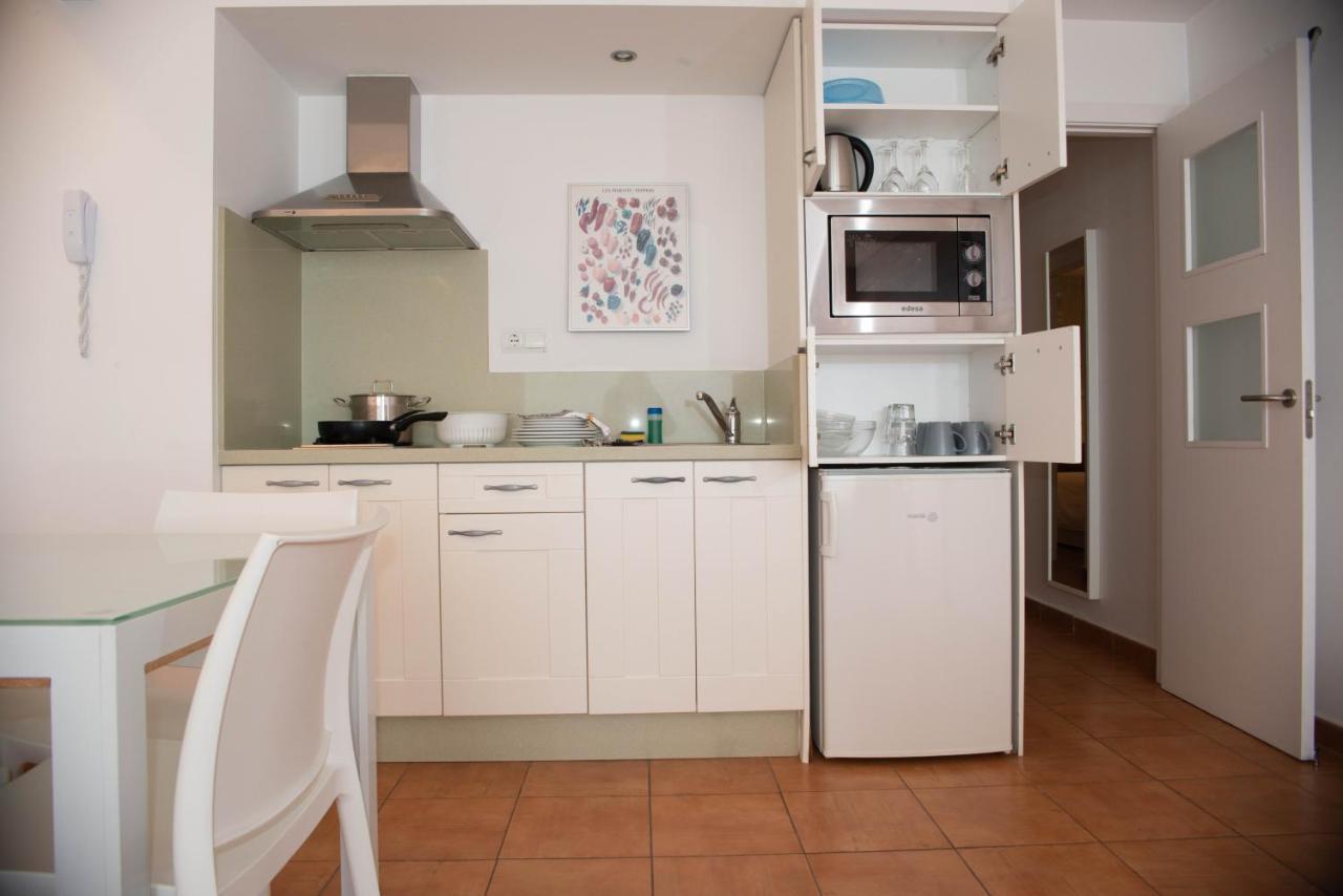 Apartamentos Llobet Ibiza Екстер'єр фото