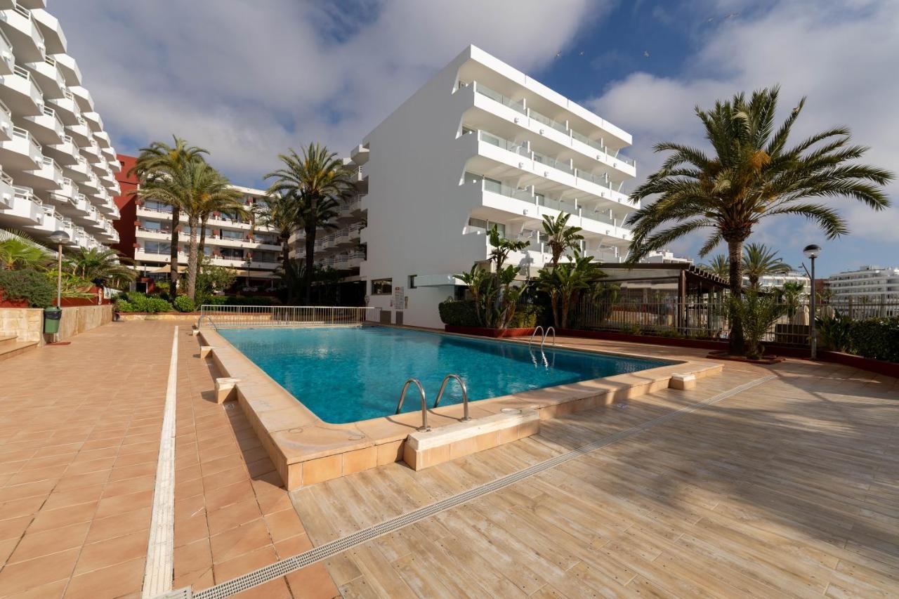 Apartamentos Llobet Ibiza Екстер'єр фото