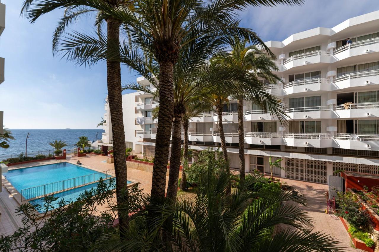 Apartamentos Llobet Ibiza Екстер'єр фото