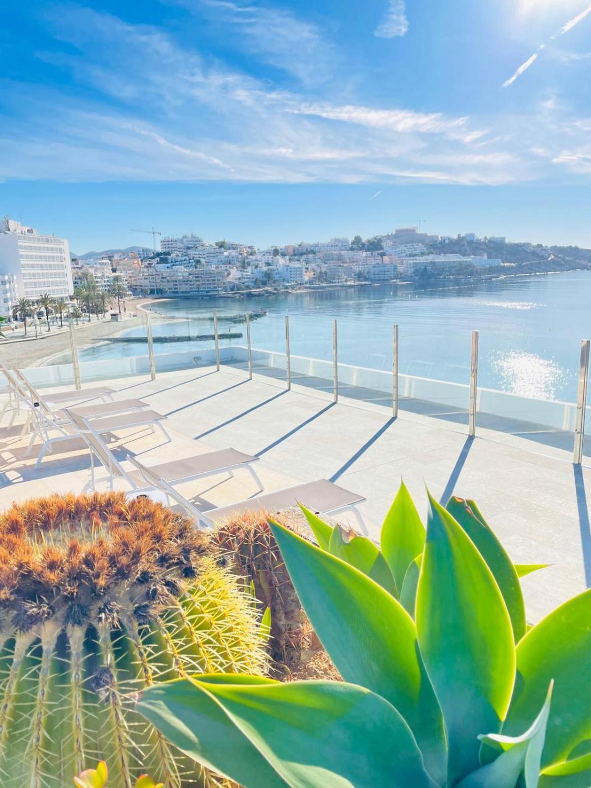 Apartamentos Llobet Ibiza Екстер'єр фото