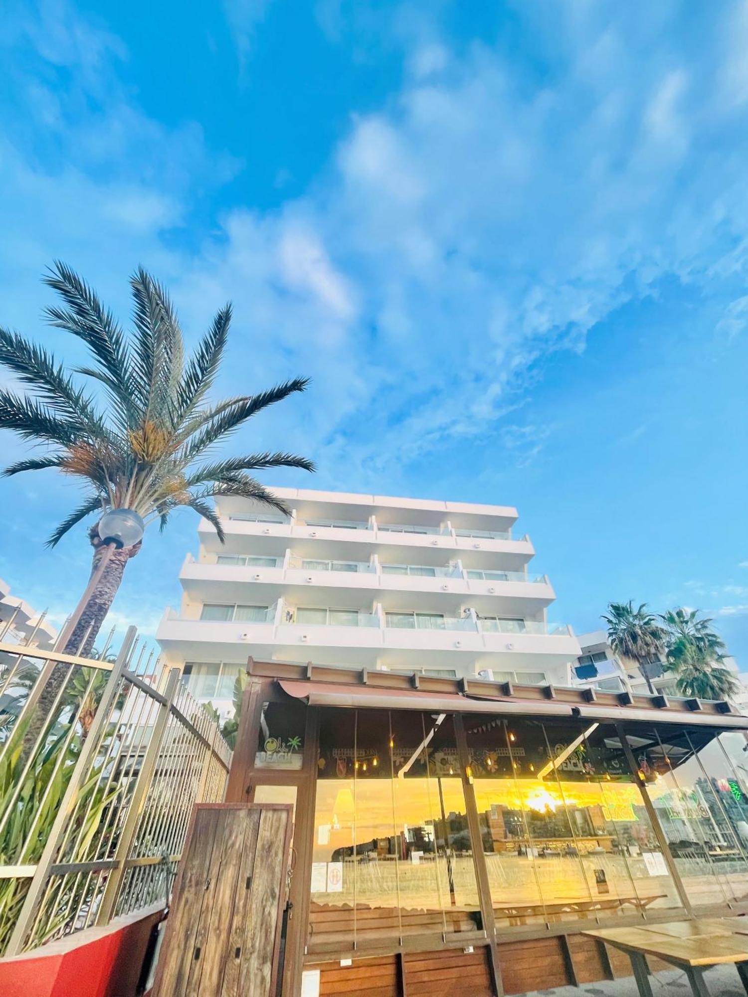 Apartamentos Llobet Ibiza Екстер'єр фото