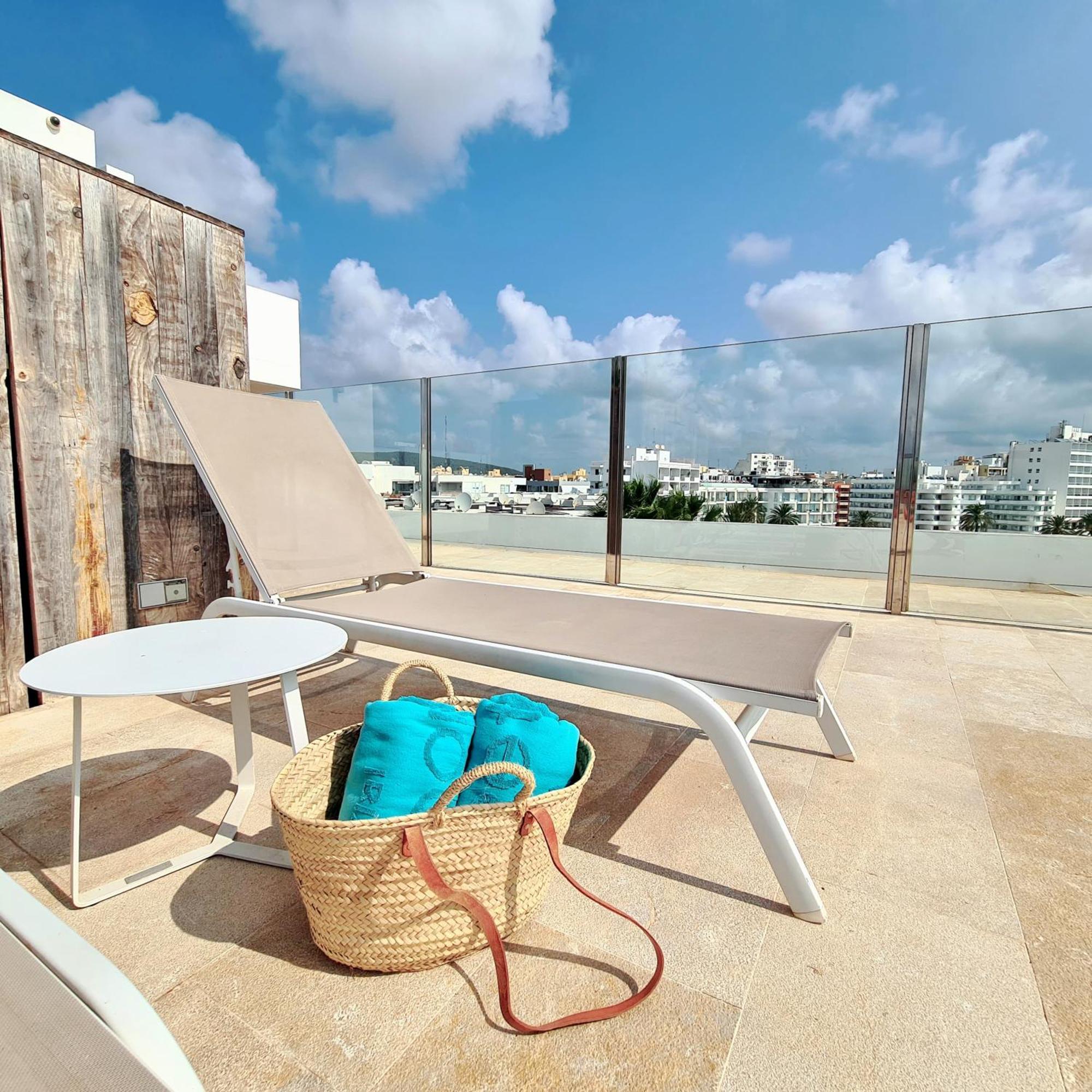 Apartamentos Llobet Ibiza Екстер'єр фото